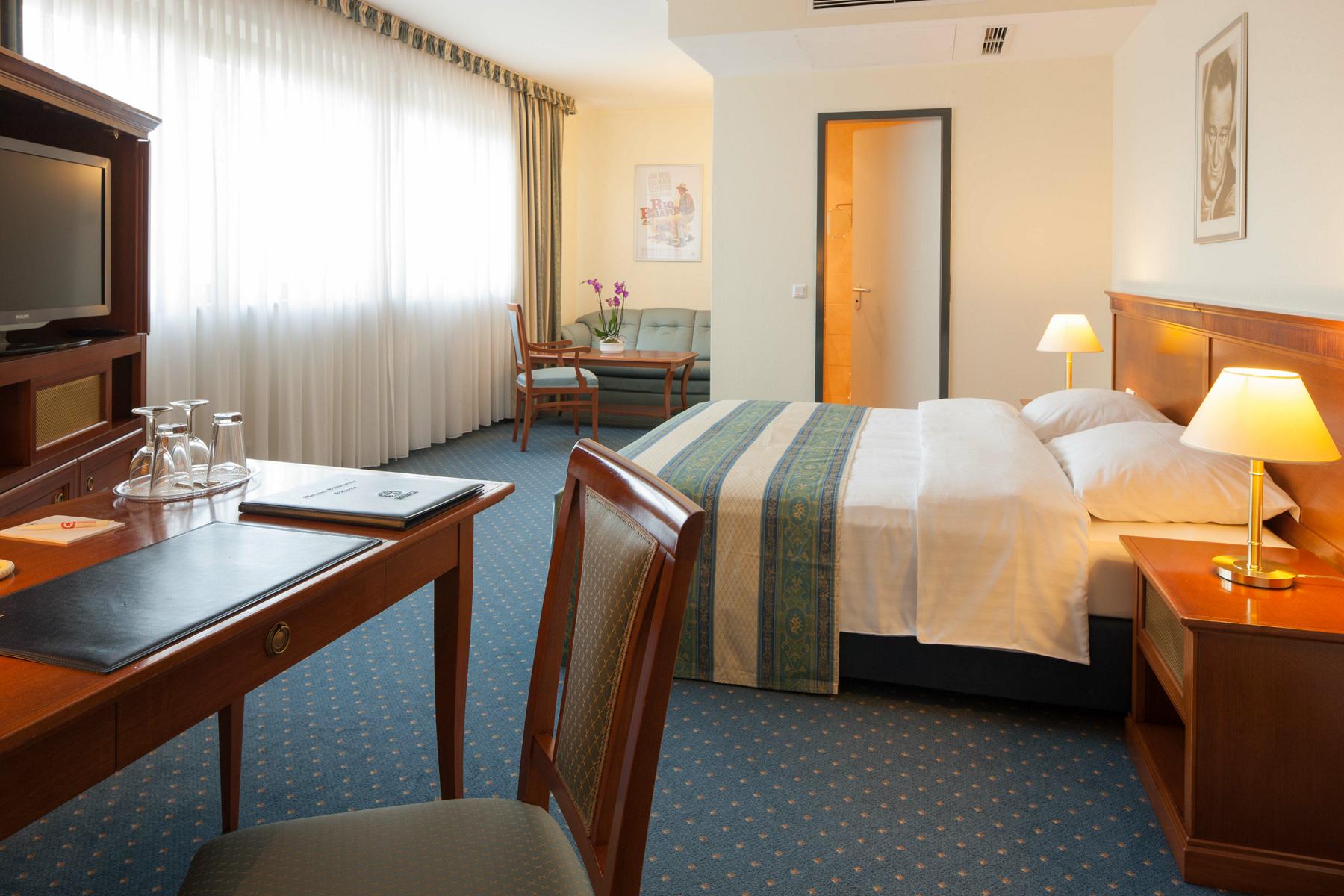 Hollywood Media Filmhotel Juniorsuite