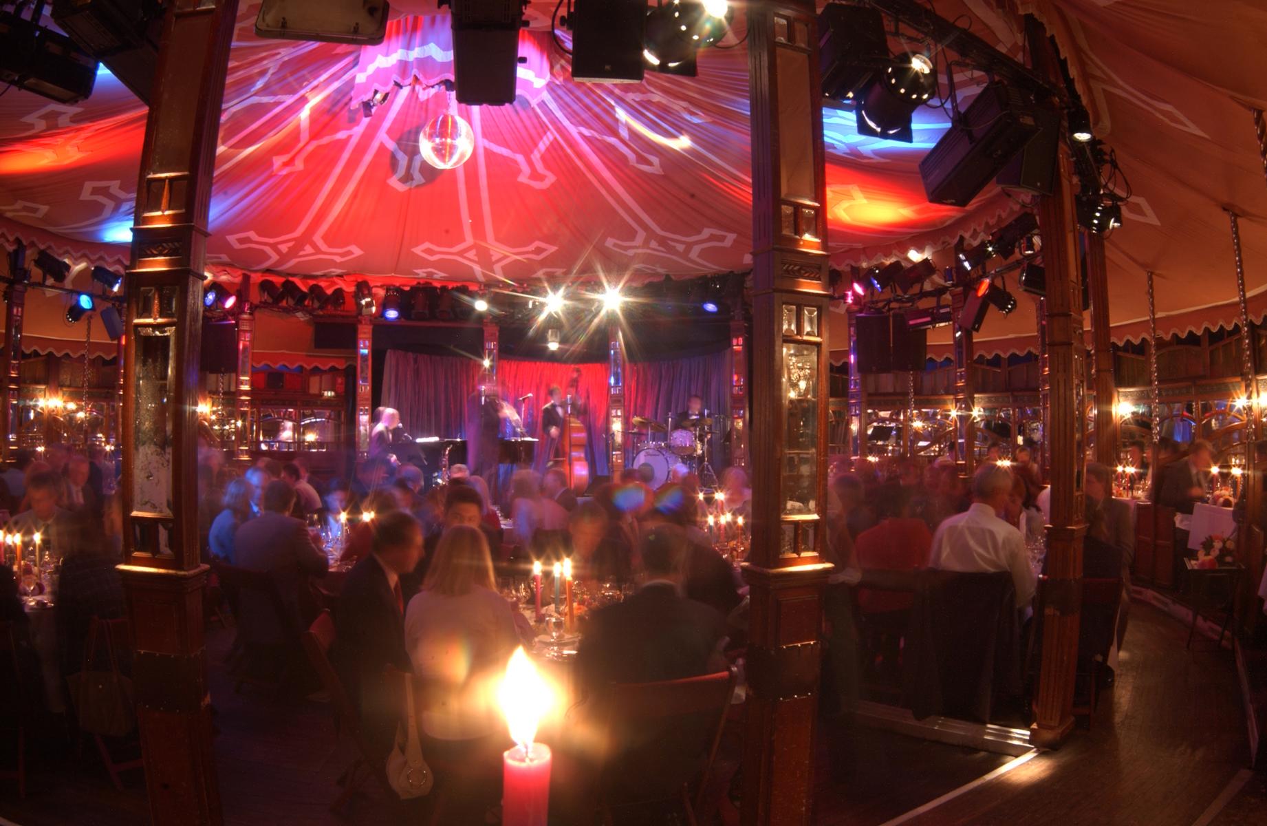 Hollywood Media Hotel Berlin Bar jeder Vernunft