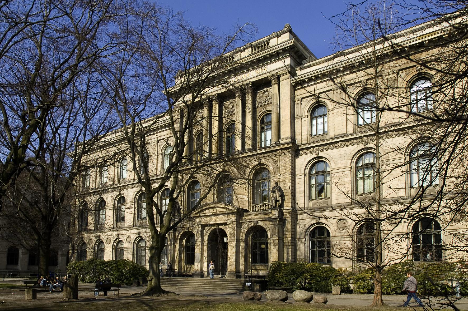 Hollywood Media Hotel Berlin Naturkundemuseum
