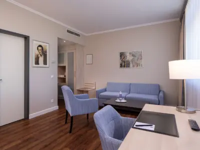 Hollywood Media Hotel - Hotelzimmer – Junior Suite