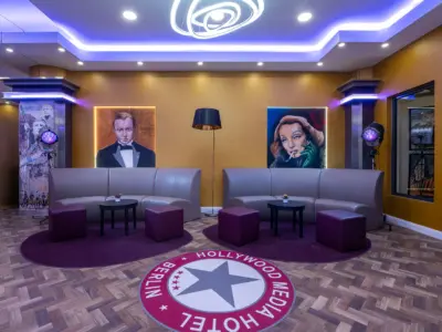 Hollywood Media Hotel – Lobby