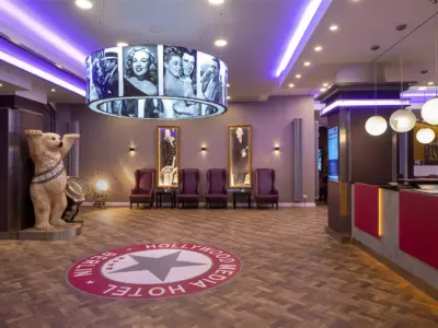 Hollywood Media Hotel – Rezeption