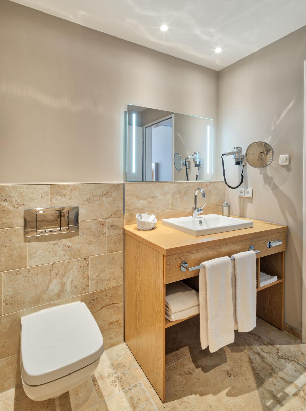 Hotel room - bath room of a Deluxe Room