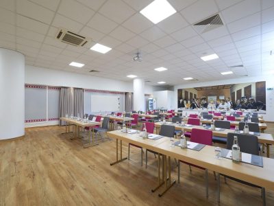 Hollywood Media Hotel - conference room - CCC