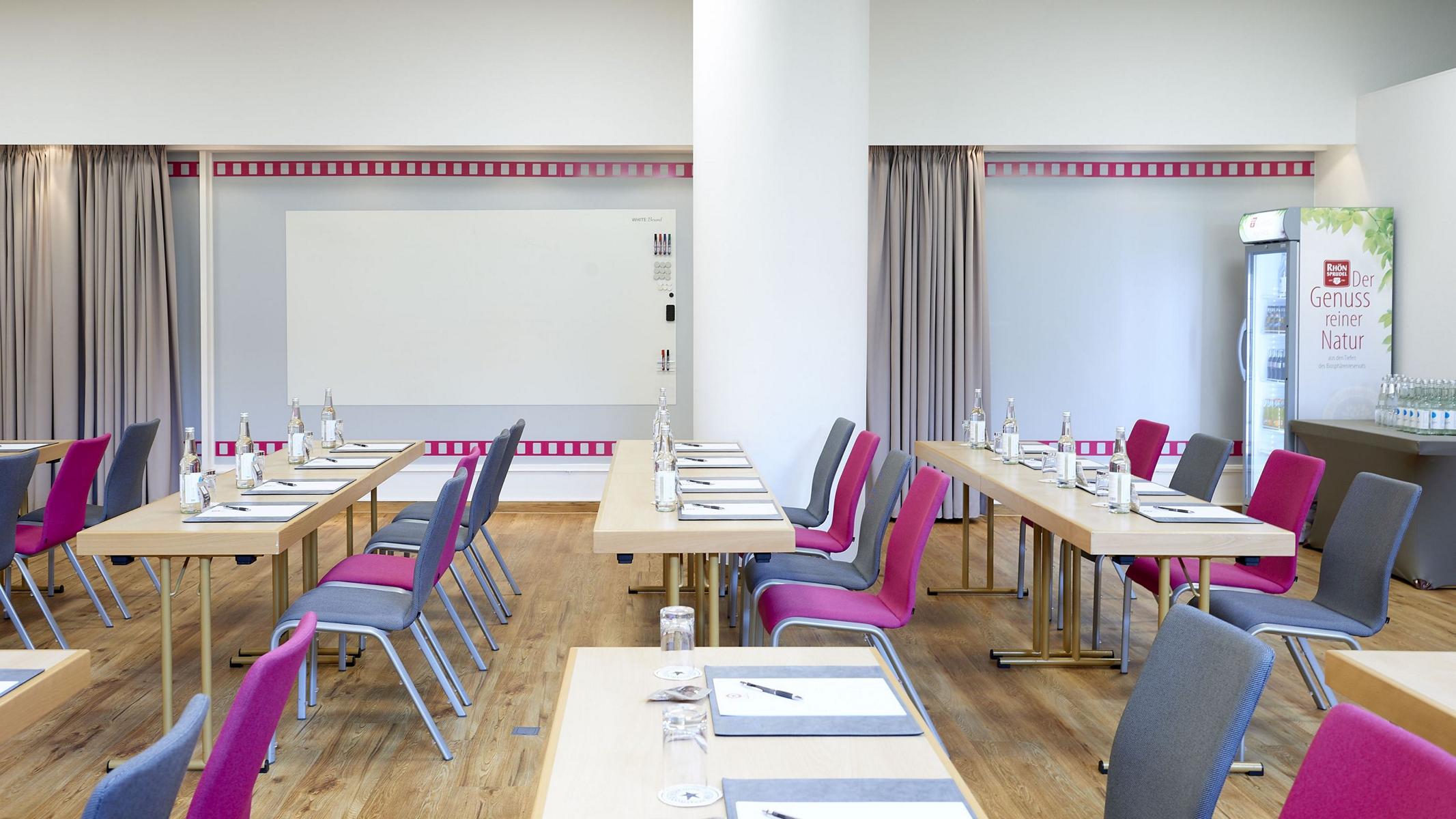 Hollywood Media Hotel - conference room - CCC