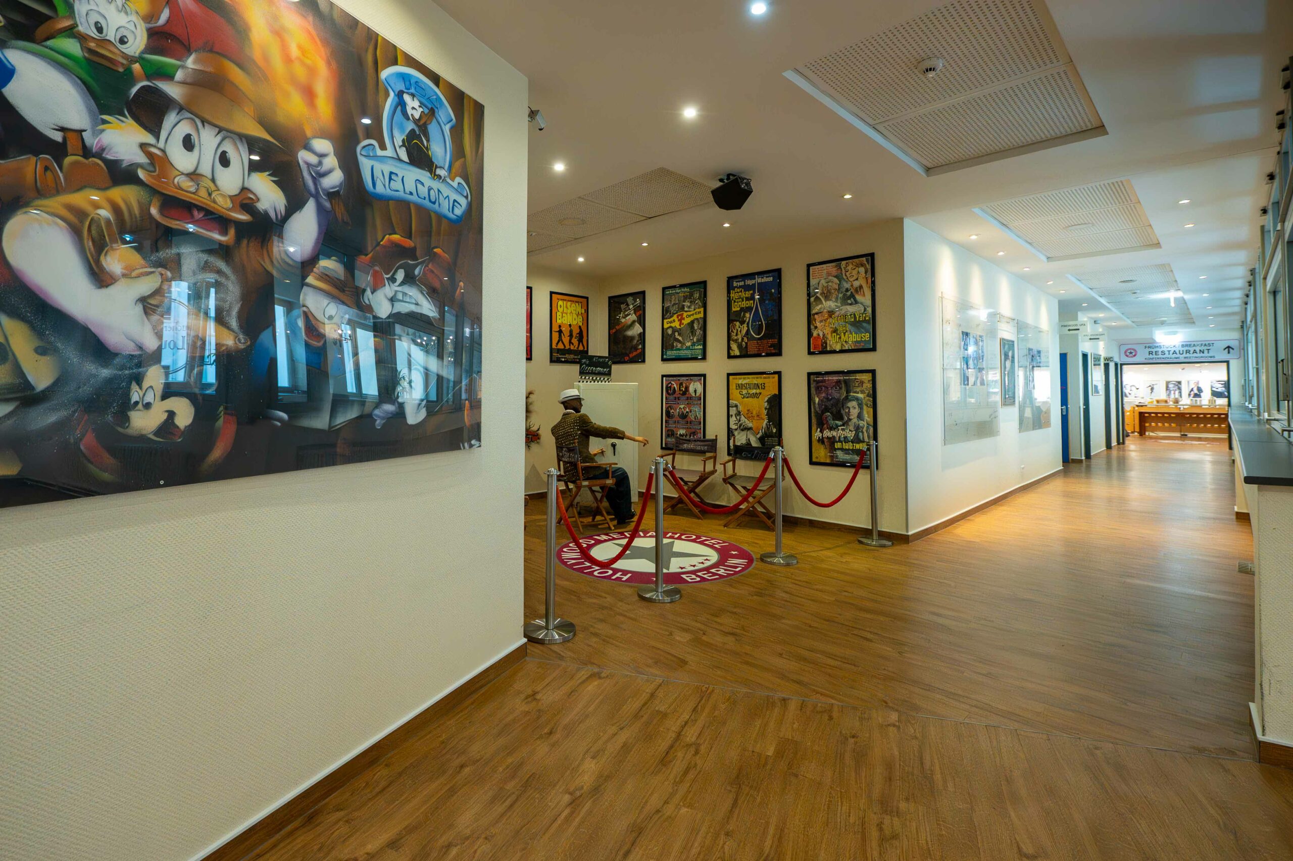 Hollywood Media Hotel - banquett foyer