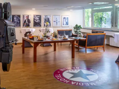 Hollywood Media Hotel – Conference area – Banquet foyer